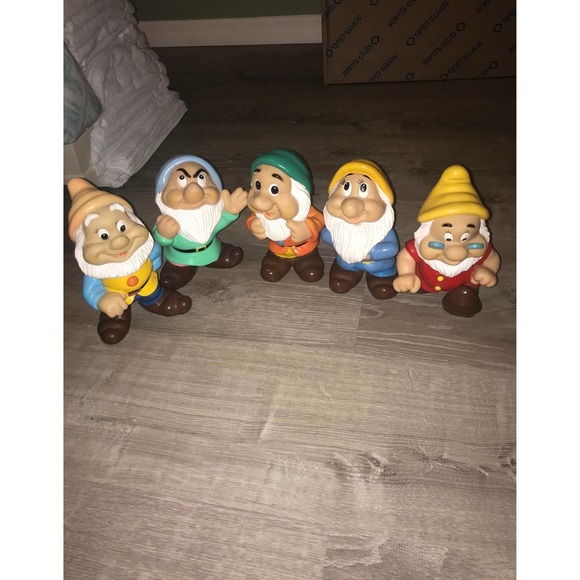 Snow White and the Seven Dwarfs rubber figures - Picture 1 of 8